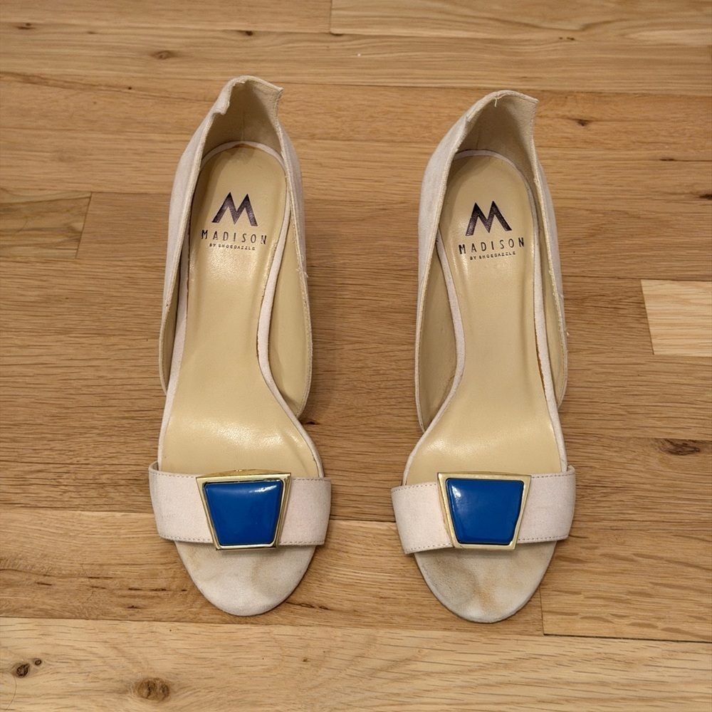 Worn Cream and Blue Buckle Heels